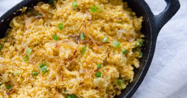 Receita de farofa de cebola queimada