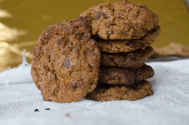 Cookie com gotas de chocolate