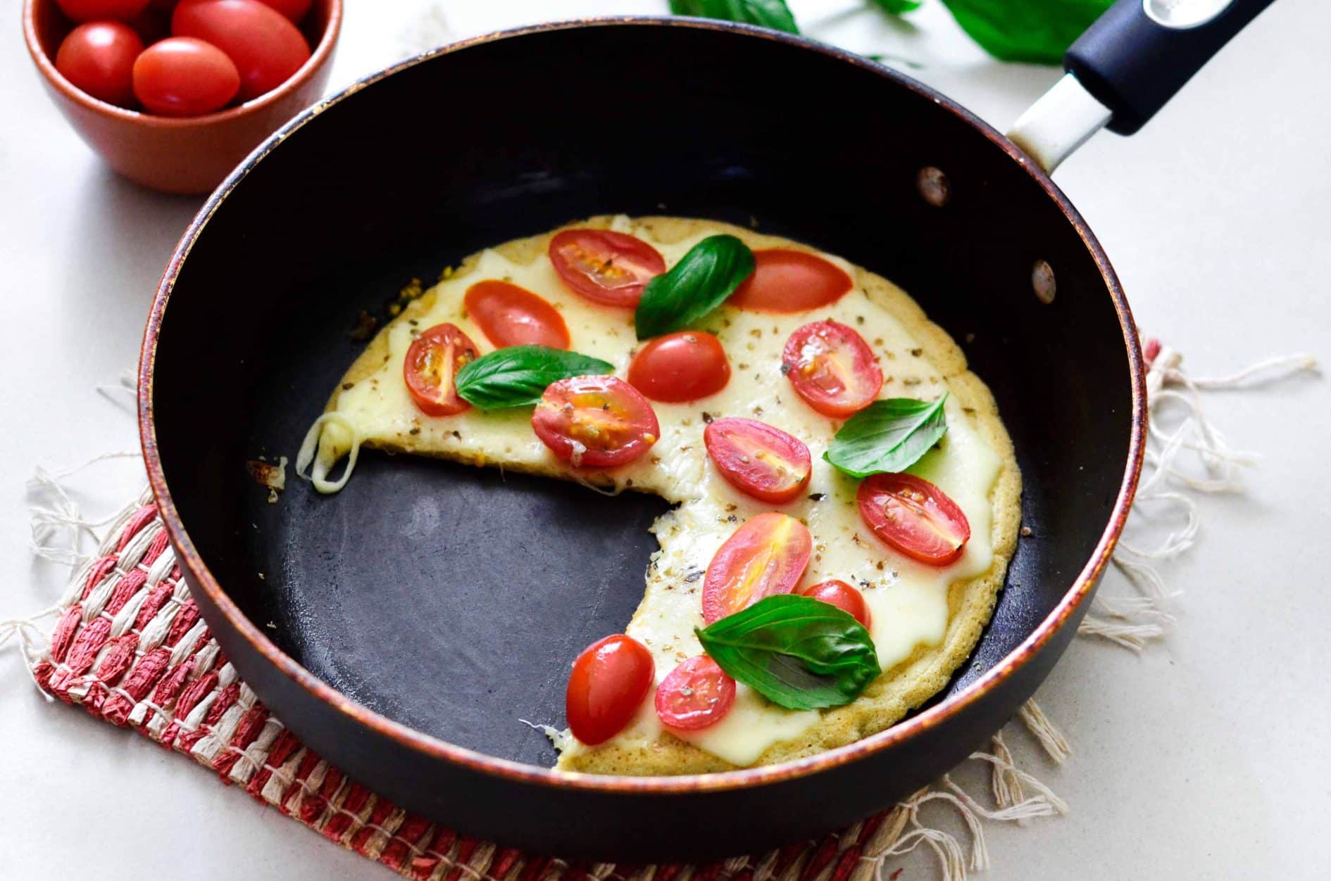 massa de pizza de frigideira feita com aveia