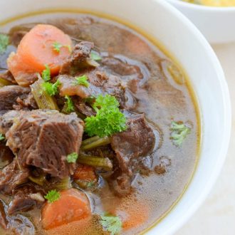 receita de raquete de paleta com legumes marinada no vinho tinto