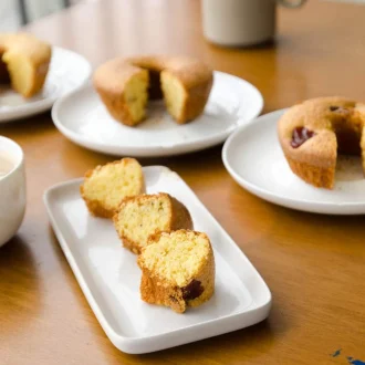 Receita de bolo de fuba simples em bolos de festa junina