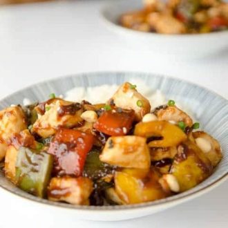 Receita rápida com cubos de frango - frango oriental, feito em 20 minutos