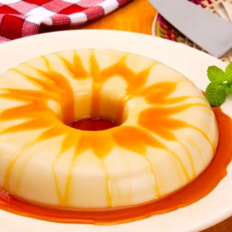 Pudim de leite fácil e sem forno? Confira aqui