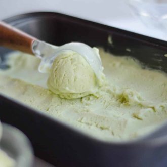 Receita de sorvete de abacate super cremoso (Não precisa de sorveteira!